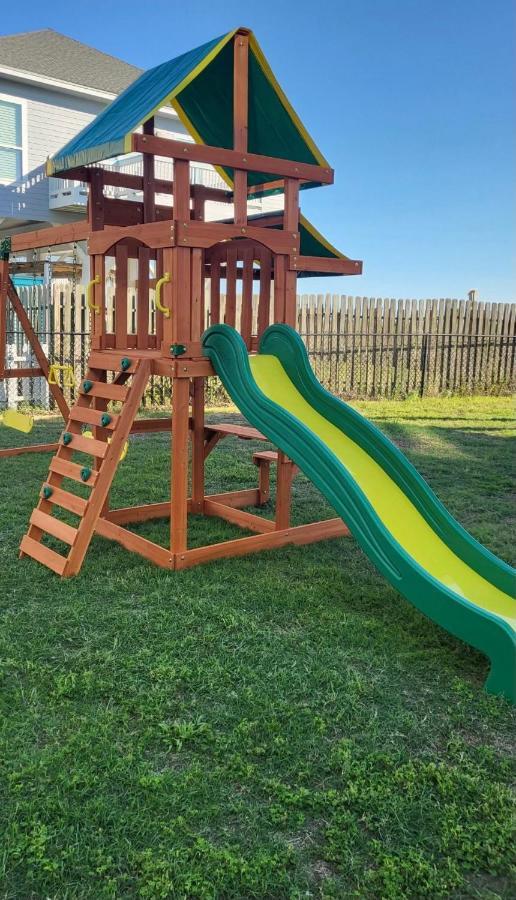 Bolivar Peninsula Spring Break Specials! Front Row Views - Tiki Bar - Playgroundヴィラ エクステリア 写真